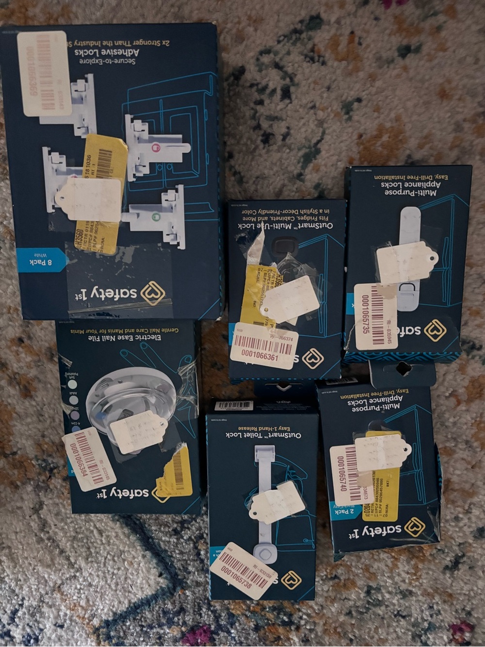 Safety 1st Multi-Piece Child Proofing Lot
